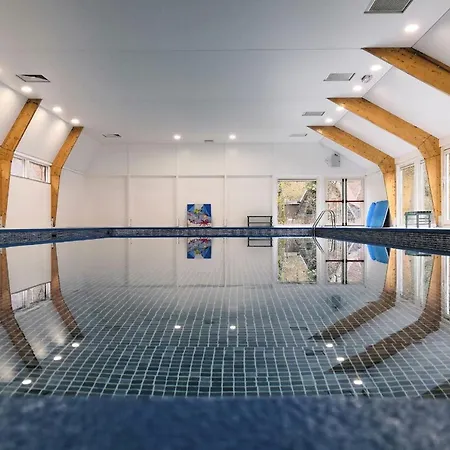 Luxe De Cuberdon In 木屋 杜柏